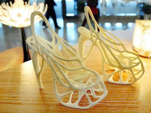 汽车手板模型制作为什么需要低压灌注